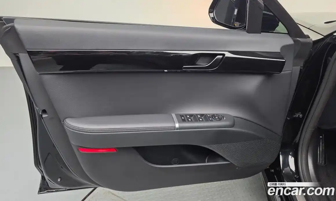 Hyundai Grandeur 2025 2.5 автомат (гидро), фото 14