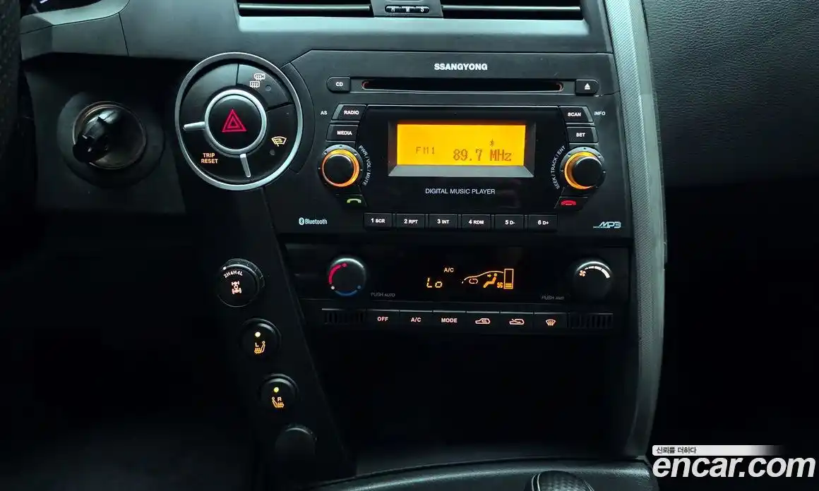 SsangYong Korando 2013 2.0 автомат (гидро), фото 16