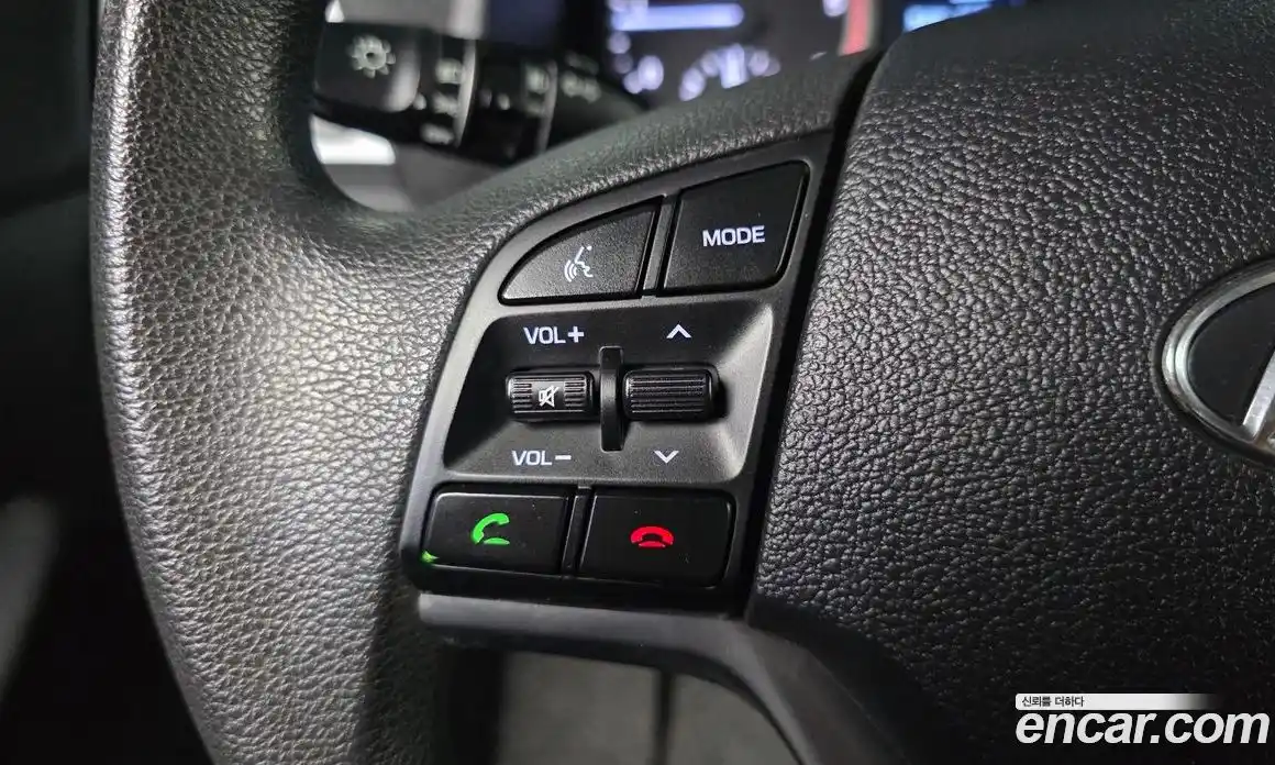 Hyundai Tucson 2015 1.7 автомат (гидро), фото 23