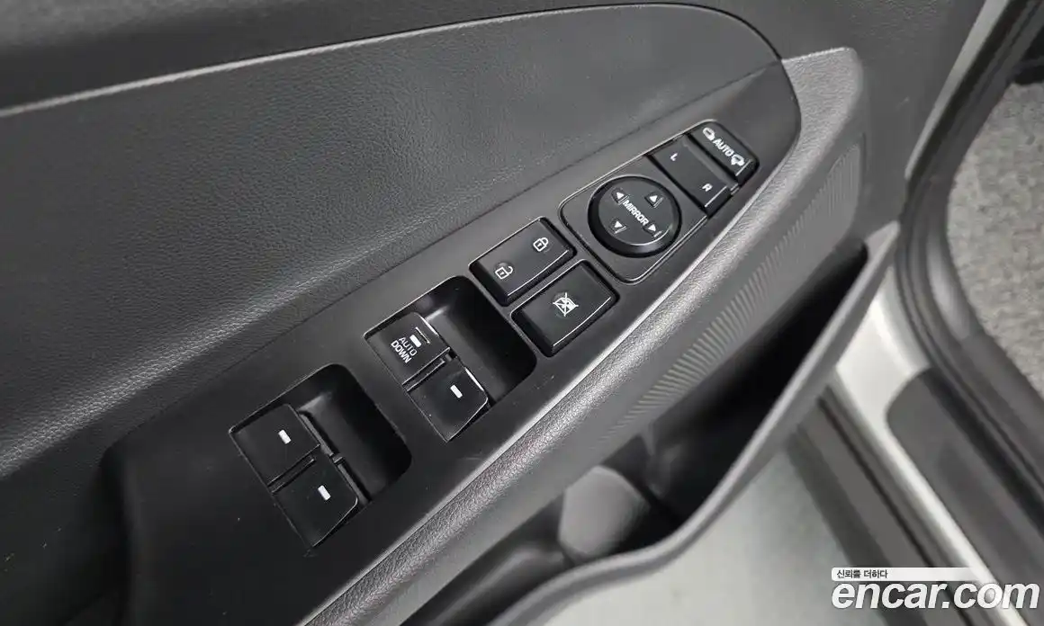 Hyundai Tucson 2015 1.7 автомат (гидро), фото 29