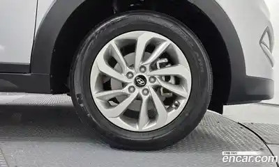 Hyundai Tucson 2015 1.7 автомат (гидро), миниатюра 7