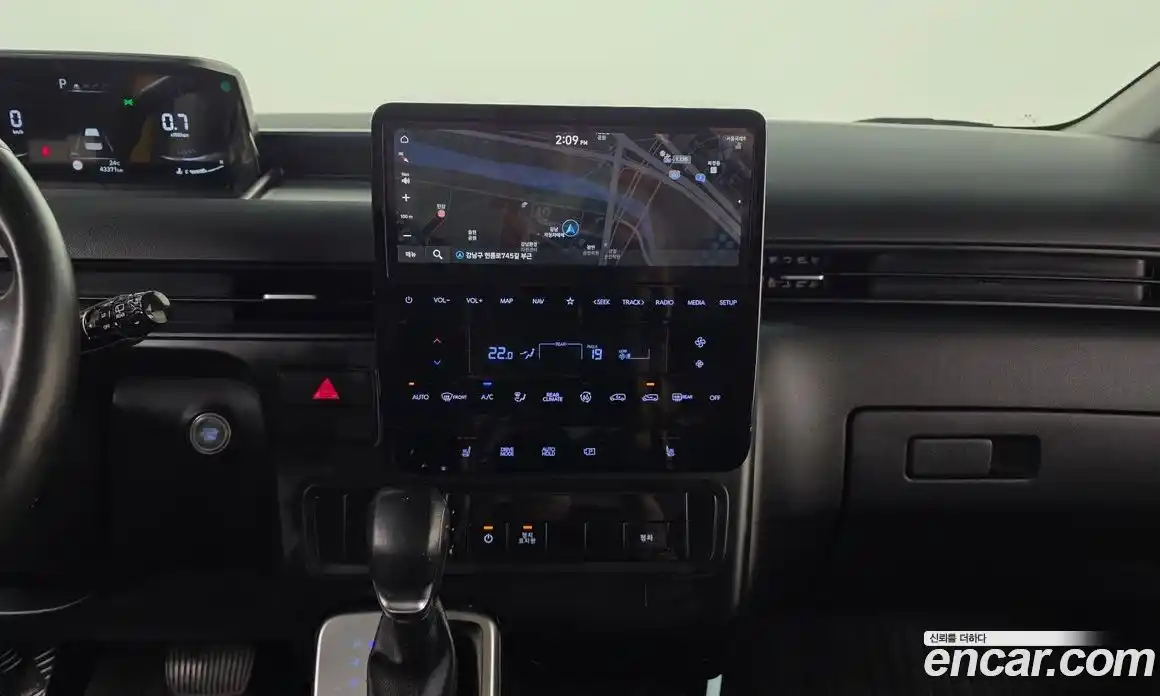 Hyundai Staria 2022 3.5 автомат (гидро), фото 30