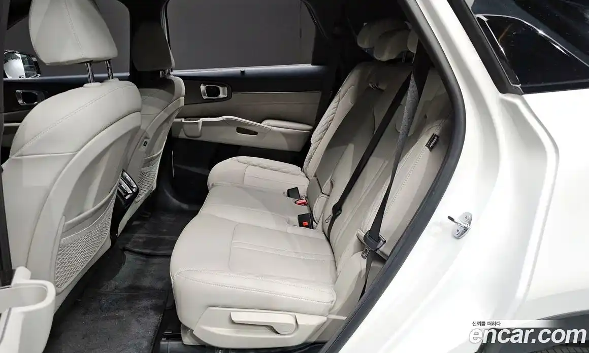 Kia Sorento 2024 1.6 автомат (гидро), фото 16