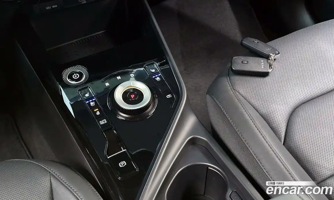 Kia Niro 2023 0.2 автомат (гидро), фото 11