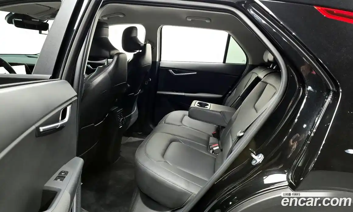 Kia Niro 2023 0.2 автомат (гидро), фото 16