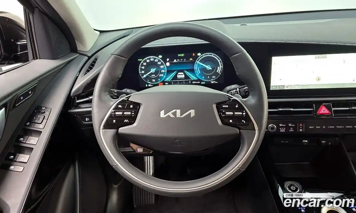 Kia Niro 2023 0.2 автомат (гидро), фото 17