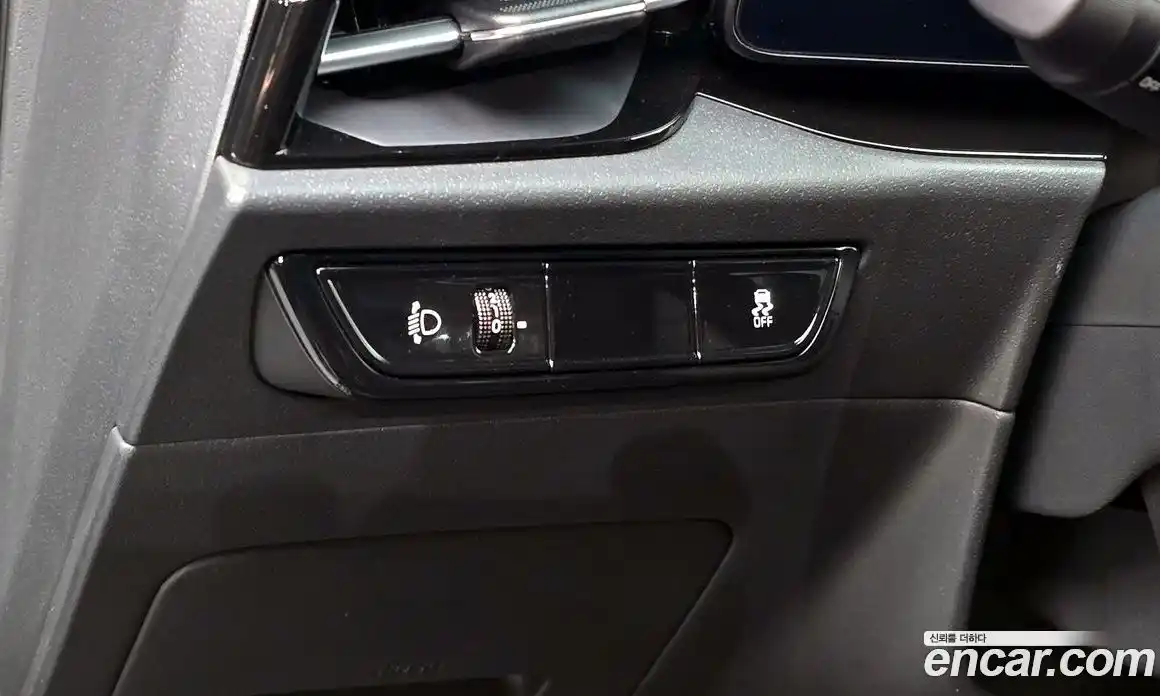 Kia Niro 2023 0.2 автомат (гидро), фото 18