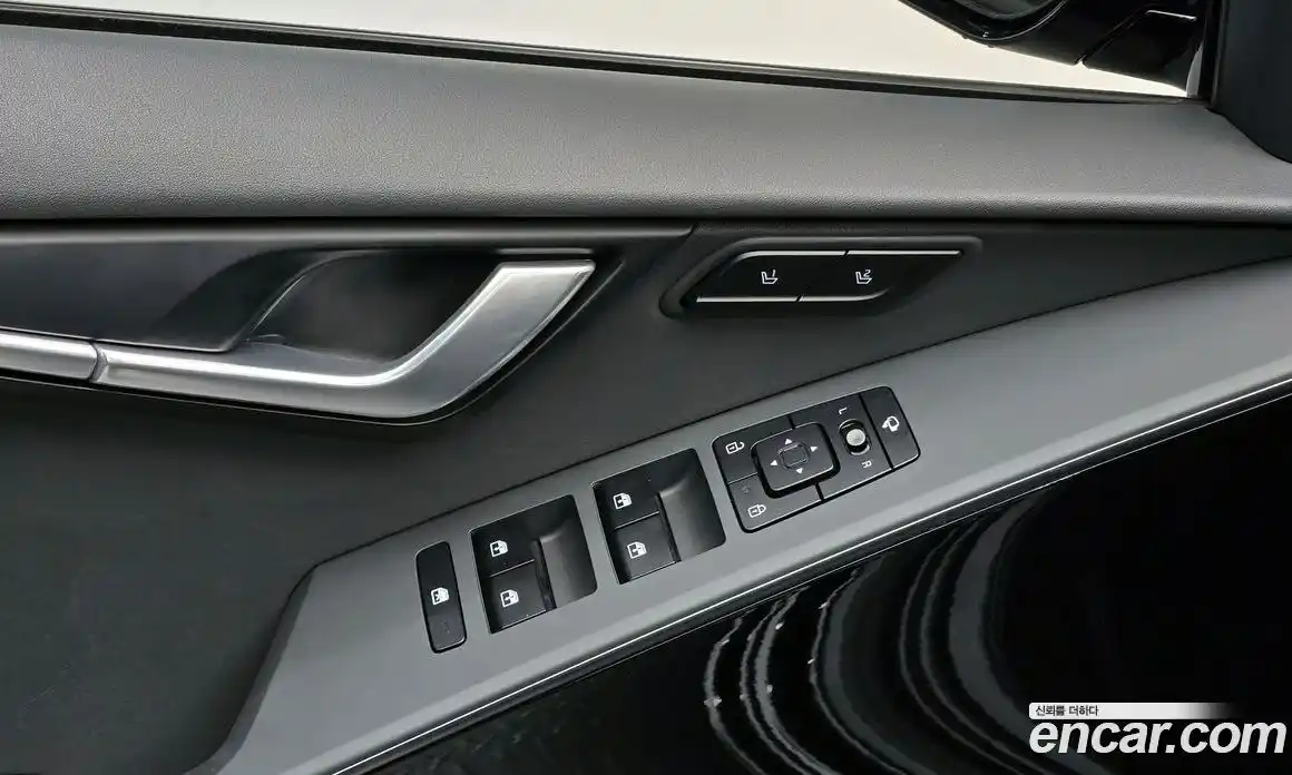 Kia Niro 2023 0.2 автомат (гидро), фото 25