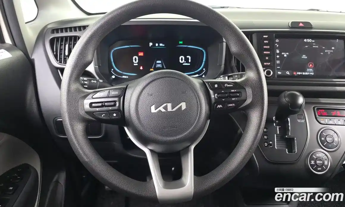 Kia Ray 2023 1.0 автомат (гидро), фото 18
