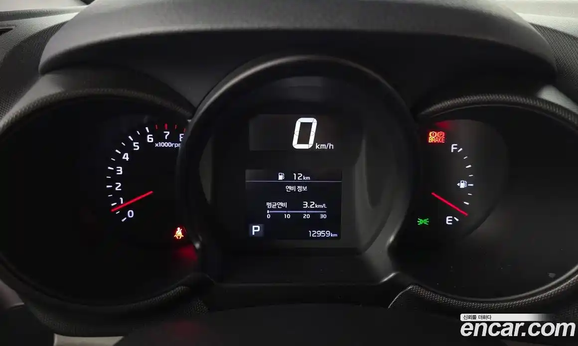 Kia Ray 2020 1.0 автомат (гидро), фото 11