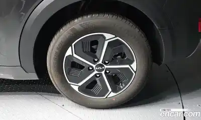 Kia Niro 2025 1.6 автомат (гидро), миниатюра 5