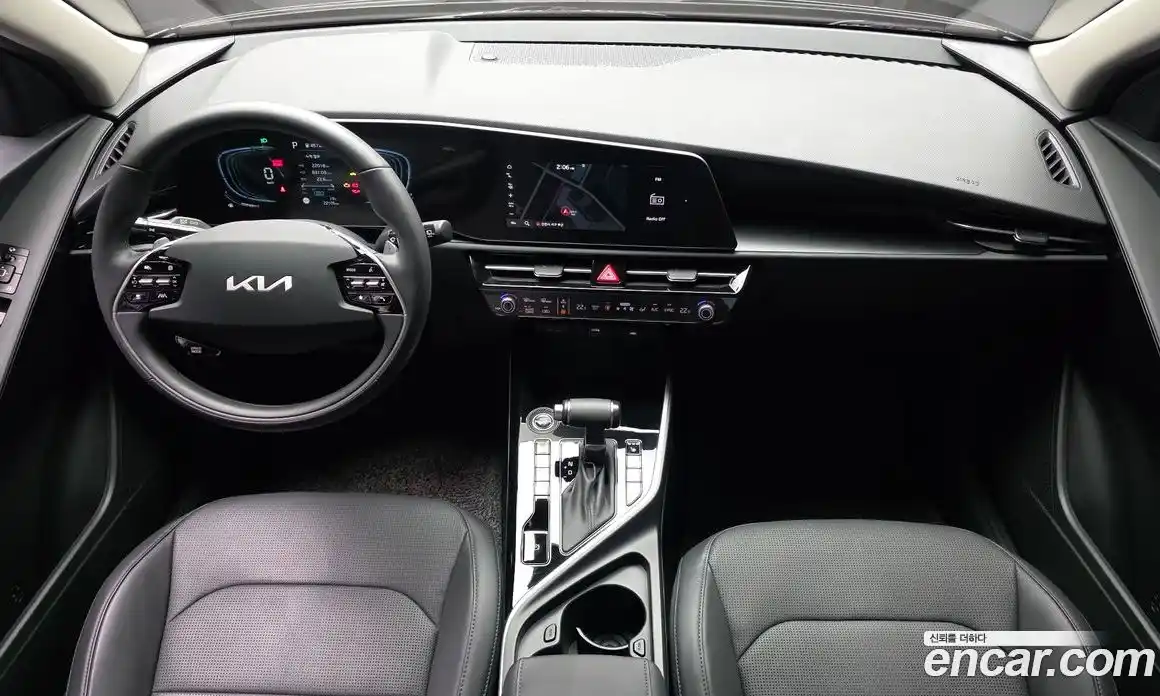 Kia Niro 2025 1.6 автомат (гидро), фото 7