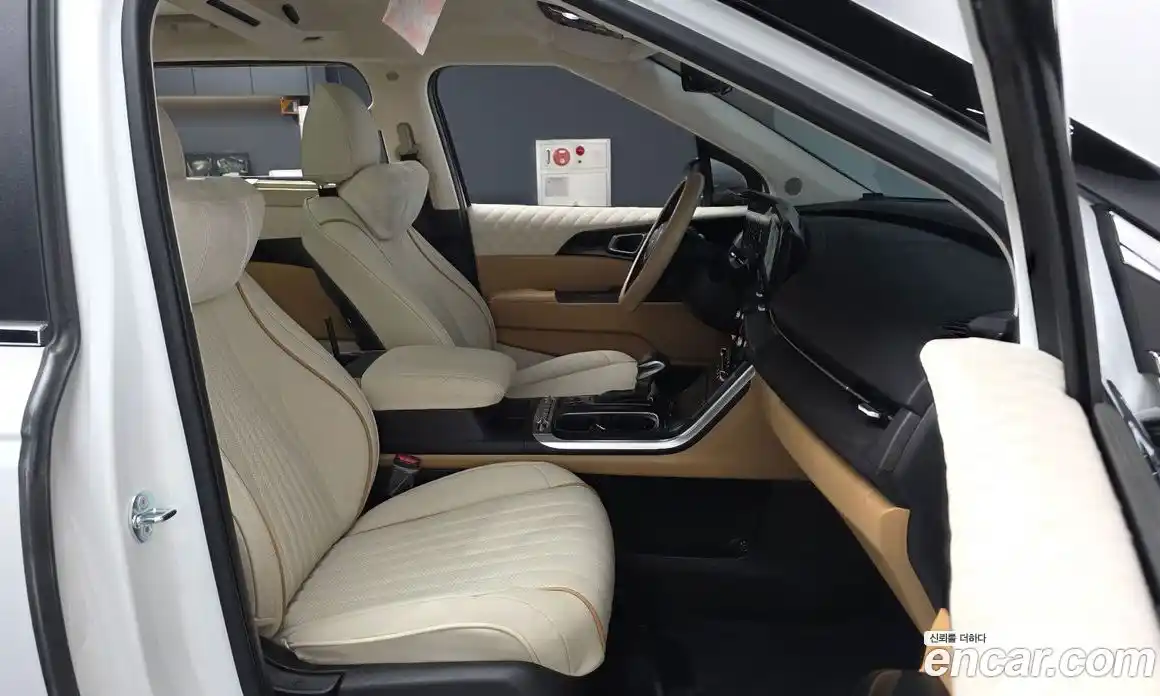 Kia Carnival 2023 3.5 автомат (гидро), фото 17