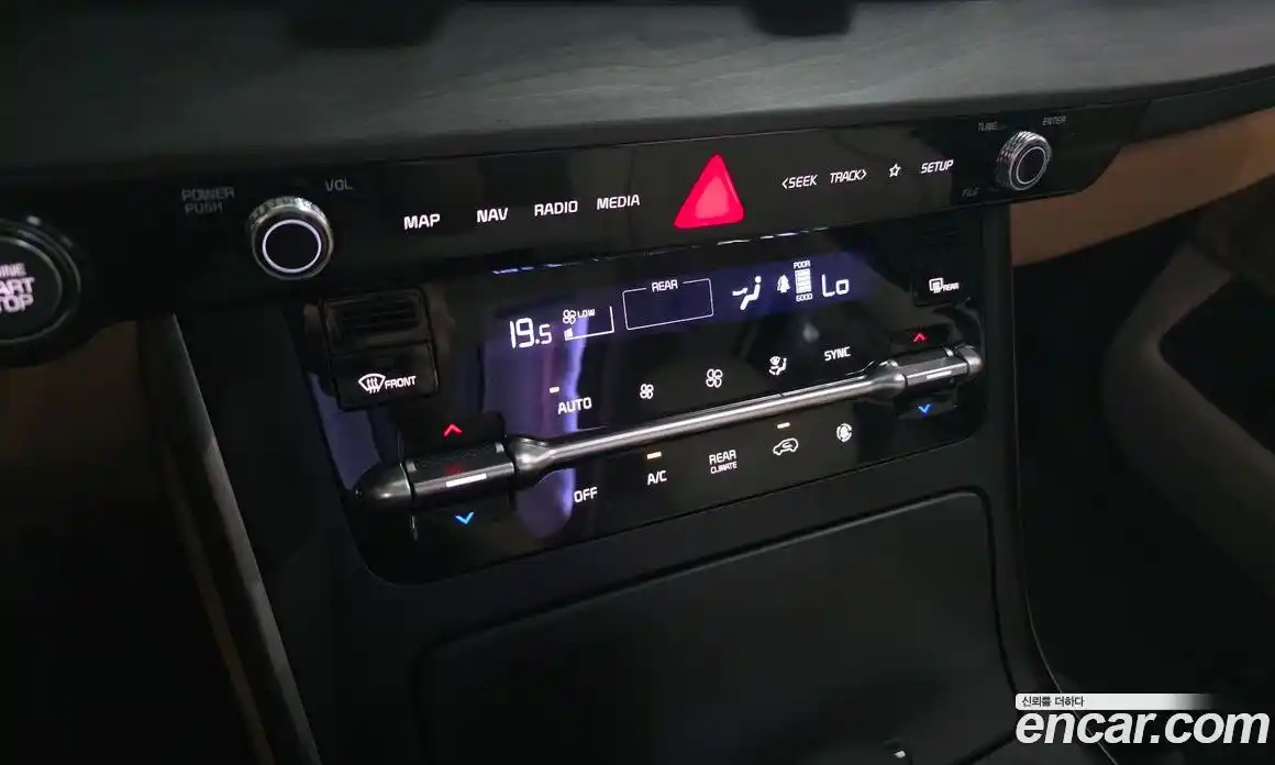 Kia Carnival 2023 3.5 автомат (гидро), фото 23