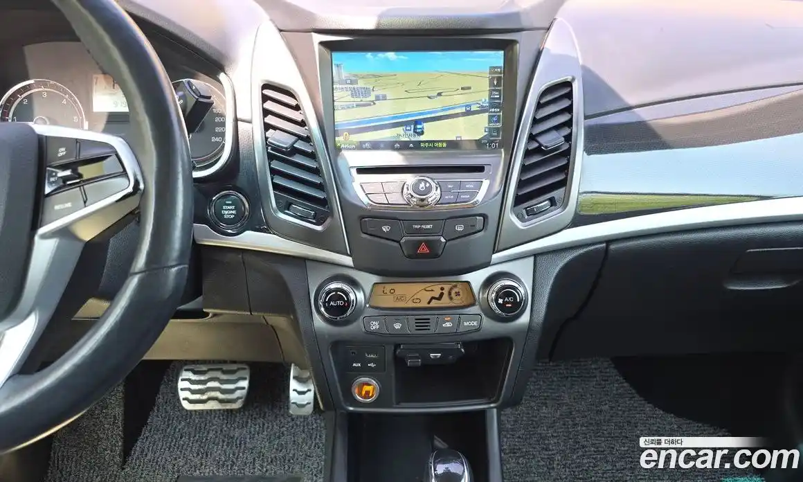 SsangYong Korando 2017 2.2 автомат (гидро), фото 14