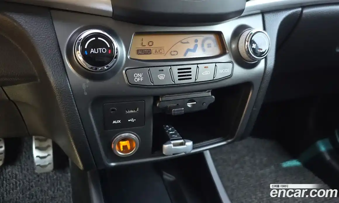 SsangYong Korando 2017 2.2 автомат (гидро), фото 16