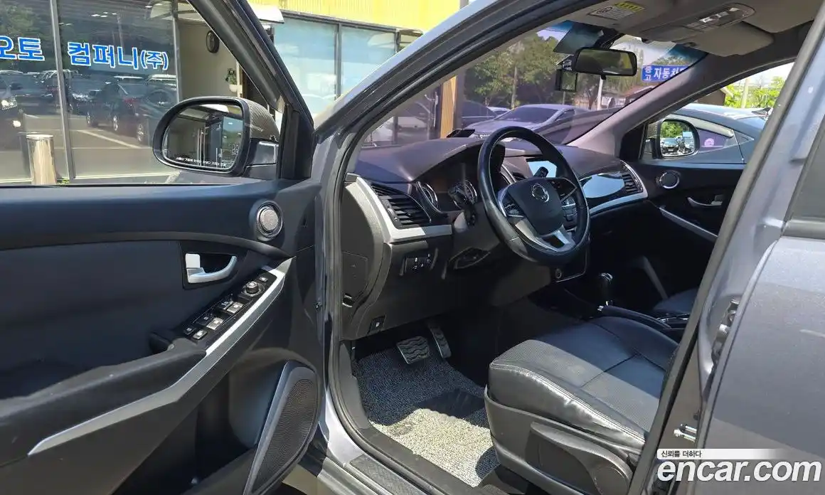 SsangYong Korando 2017 2.2 автомат (гидро), фото 10