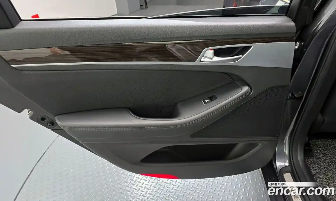 Genesis G80 2017 3.3 автомат (гидро), фото 15