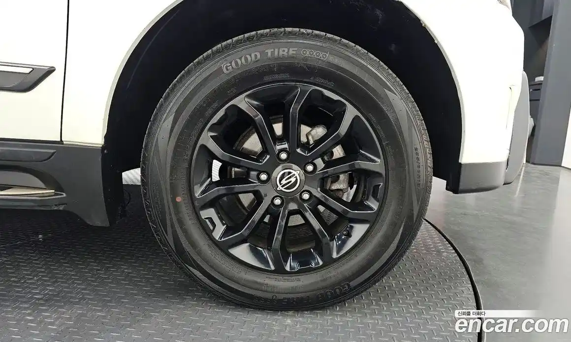 SsangYong Korando 2016 2.2 автомат (гидро), фото 7