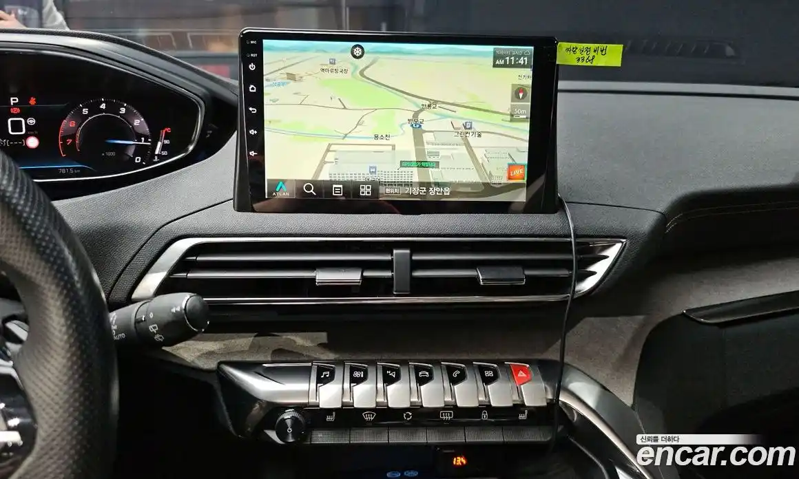 Peugeot 3008 2022 1.2 автомат (гидро), фото 21