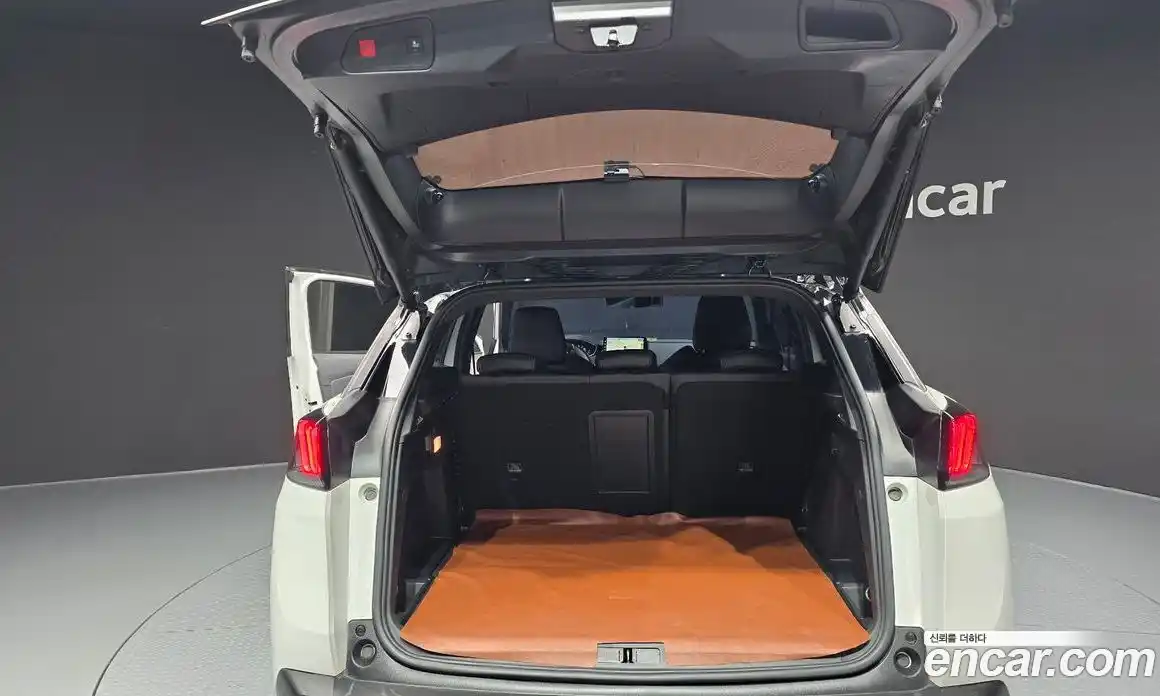 Peugeot 3008 2022 1.2 автомат (гидро), фото 26