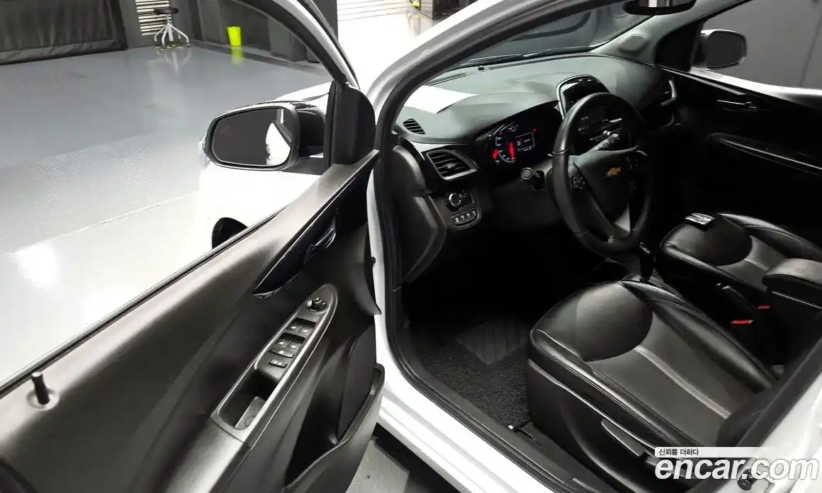 Chevrolet Spark 2019 1.0 автомат (гидро), фото 13