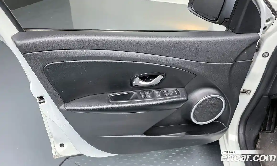 Renault SM3 2015 1.6 гидро, фото 14