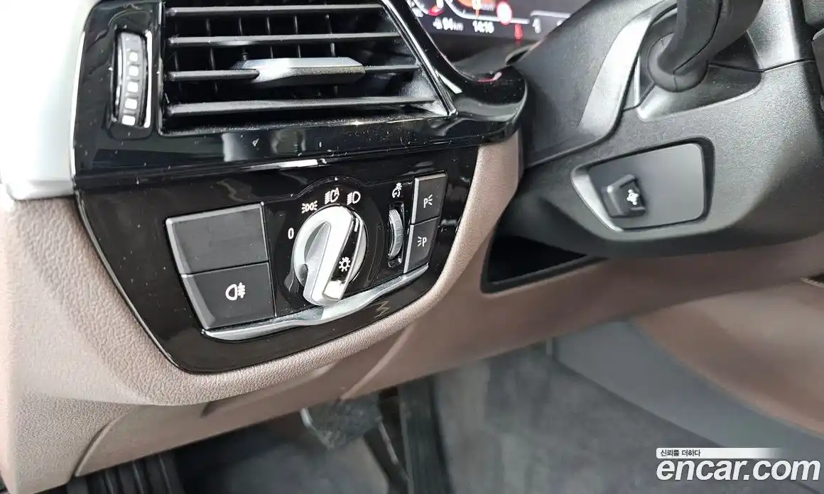 BMW 6 серия 2024 2.0 автомат (гидро), фото 28