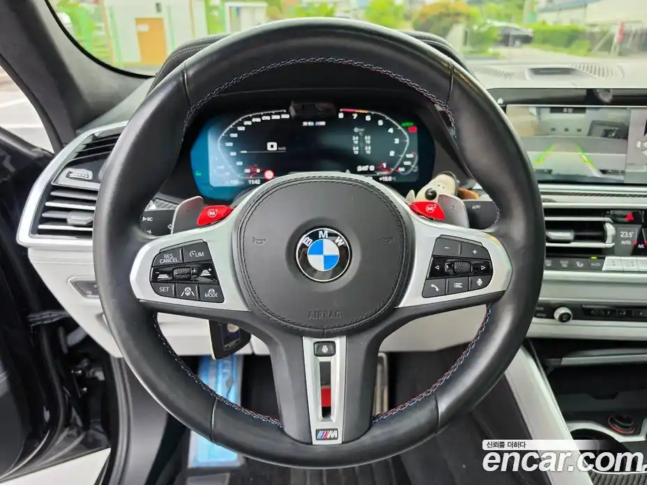 BMW X6M 2023 4.4 автомат (гидро), фото 16