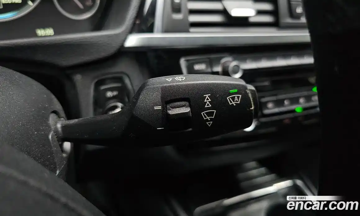 BMW 3 серия 2016 2.0 автомат (гидро), фото 24