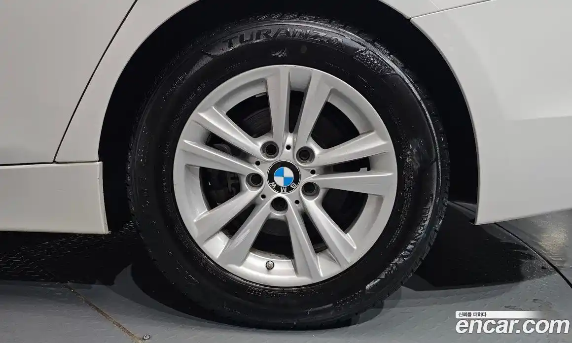 BMW 3 серия 2016 2.0 автомат (гидро), фото 7