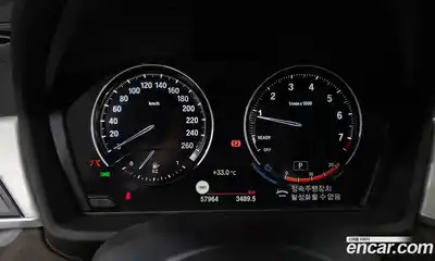 BMW X1 2022 2.0 автомат (гидро), миниатюра 11