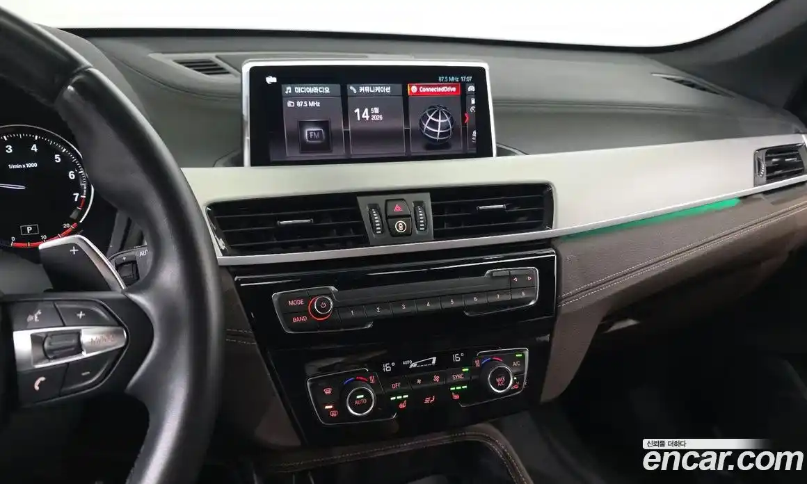 BMW X1 2022 2.0 автомат (гидро), фото 21