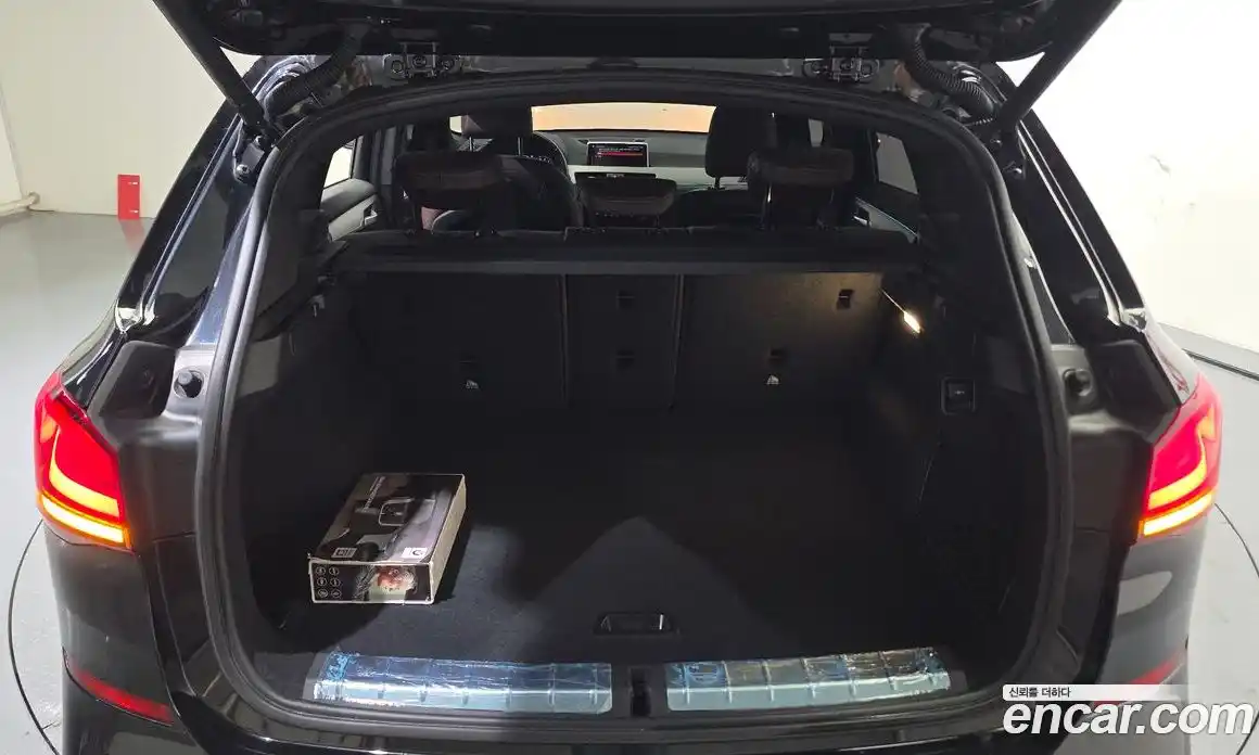 BMW X1 2022 2.0 автомат (гидро), фото 32