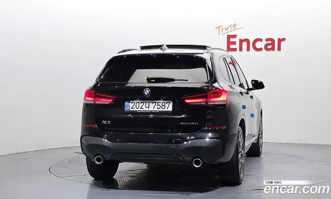 BMW X1 2022 2.0 автомат (гидро), фото 4