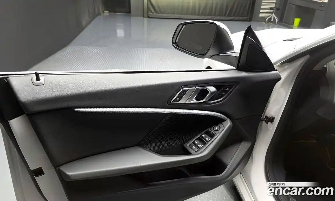BMW 2 серия 2023 2.0 автомат (гидро), фото 14