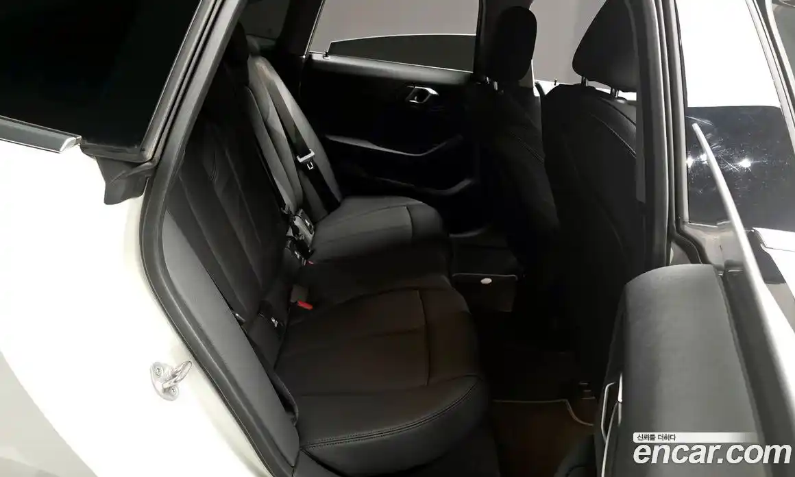 BMW 2 серия 2023 2.0 автомат (гидро), фото 17