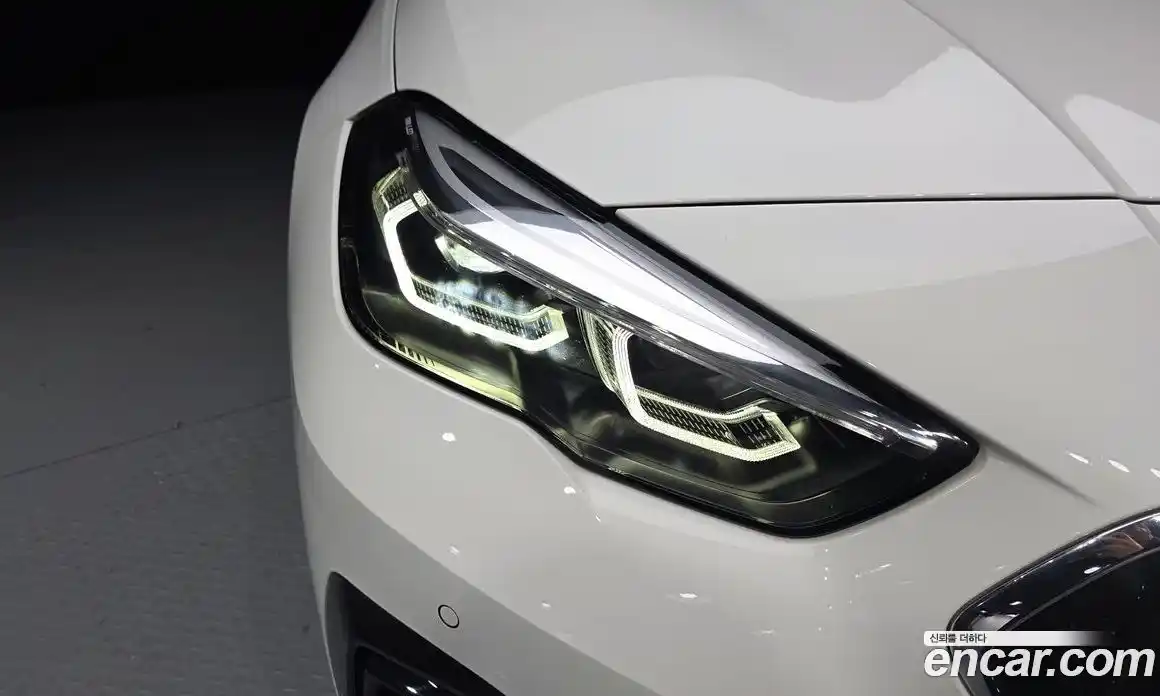 BMW 2 серия 2023 2.0 автомат (гидро), фото 8