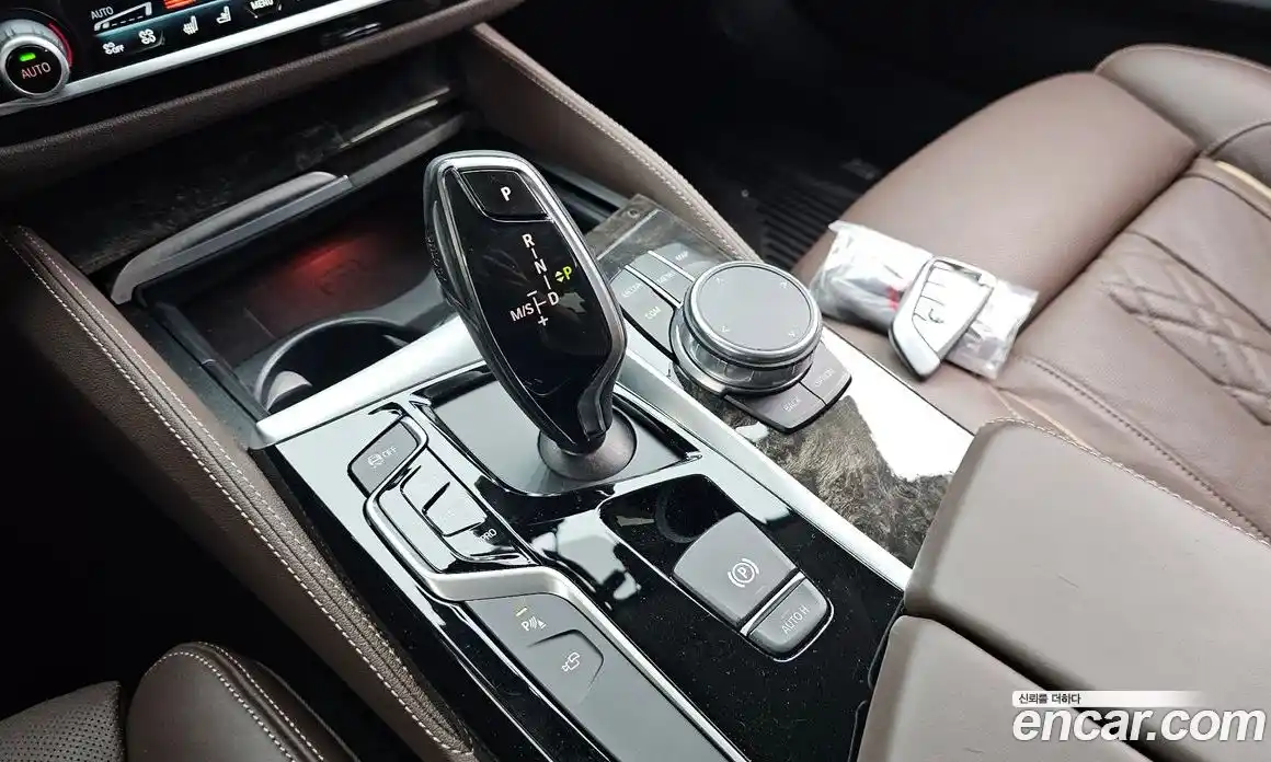 BMW 5 серия 2018 3.0 автомат (гидро), фото 12