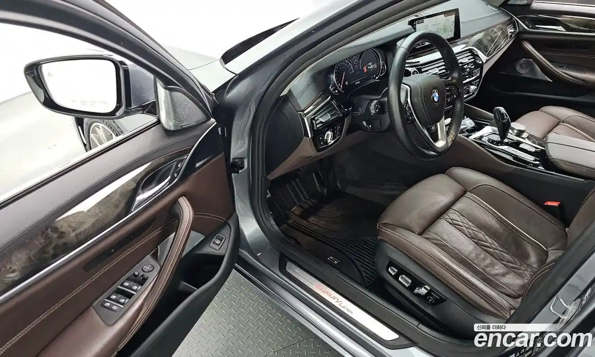 BMW 5 серия 2018 3.0 автомат (гидро), фото 13