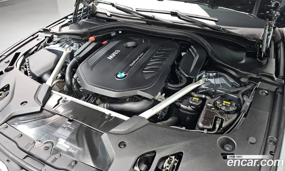 BMW 5 серия 2018 3.0 автомат (гидро), фото 6
