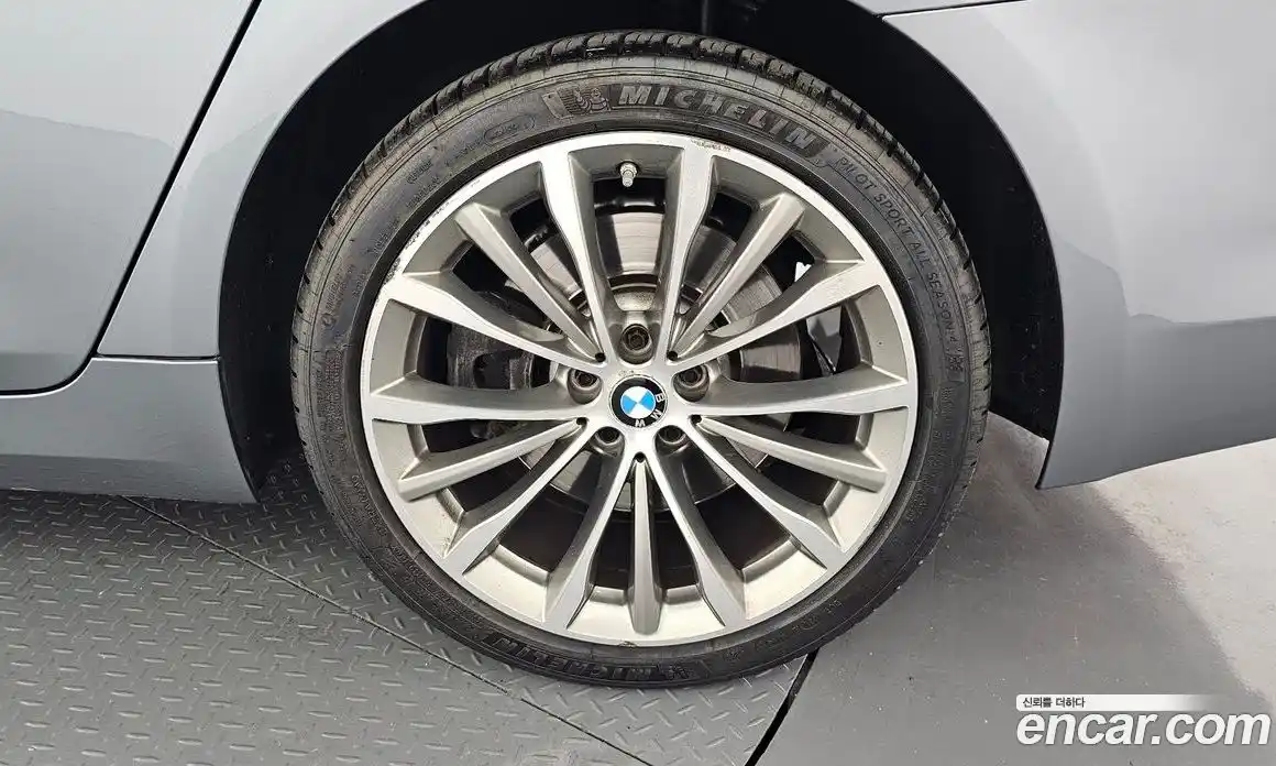 BMW 5 серия 2018 3.0 автомат (гидро), фото 7