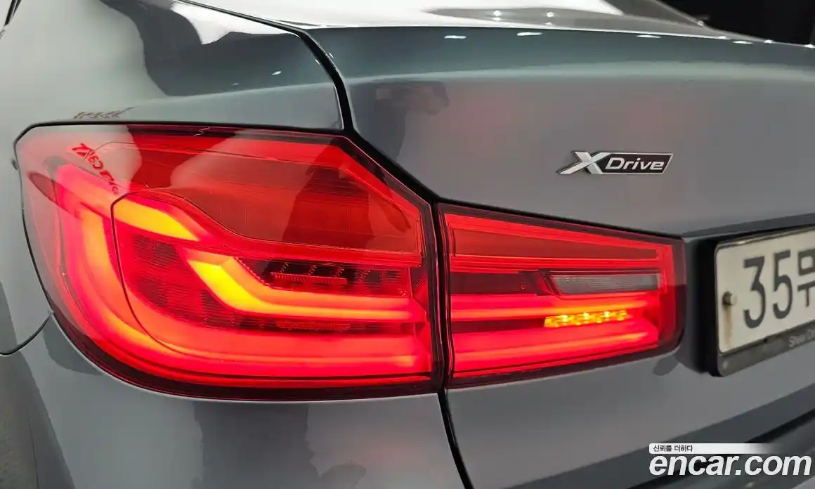 BMW 5 серия 2018 3.0 автомат (гидро), фото 9