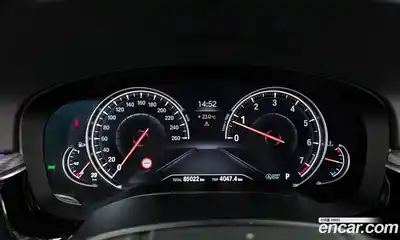 BMW 5 серия 2018 2.0 автомат (гидро), миниатюра 11