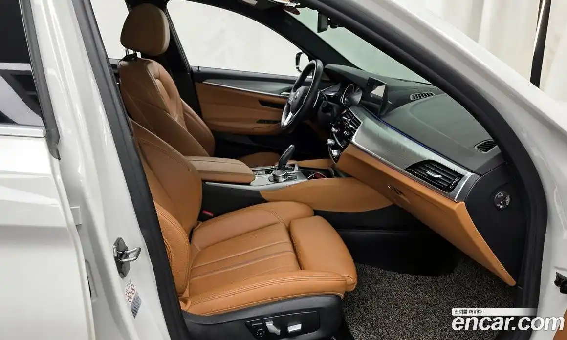 BMW 5 серия 2018 2.0 автомат (гидро), фото 17