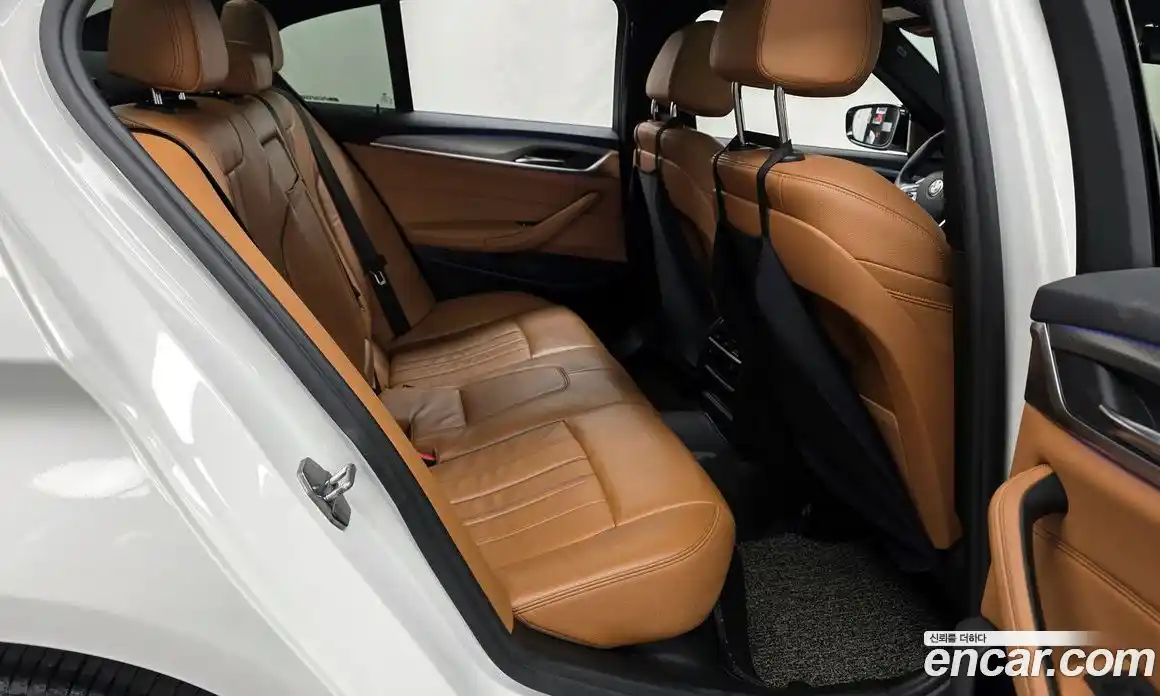 BMW 5 серия 2018 2.0 автомат (гидро), фото 18
