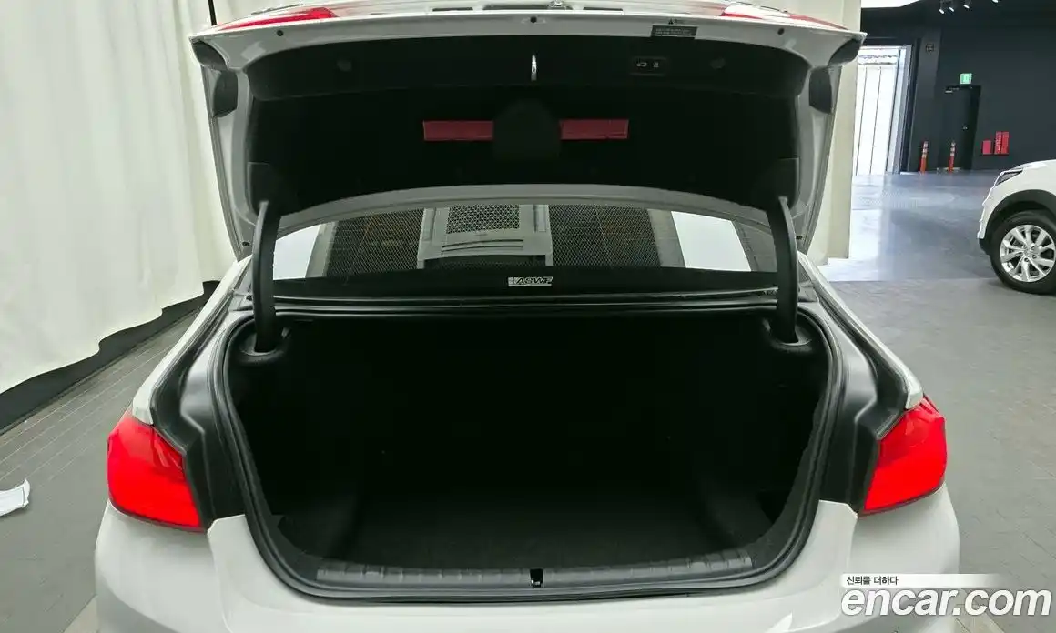 BMW 5 серия 2018 2.0 автомат (гидро), фото 26