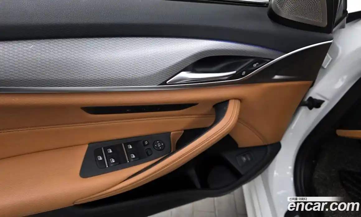 BMW 5 серия 2018 2.0 автомат (гидро), фото 28