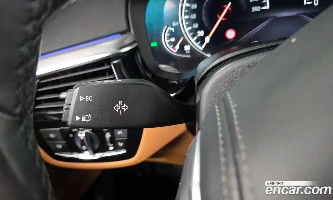 BMW 5 серия 2018 2.0 автомат (гидро), фото 31