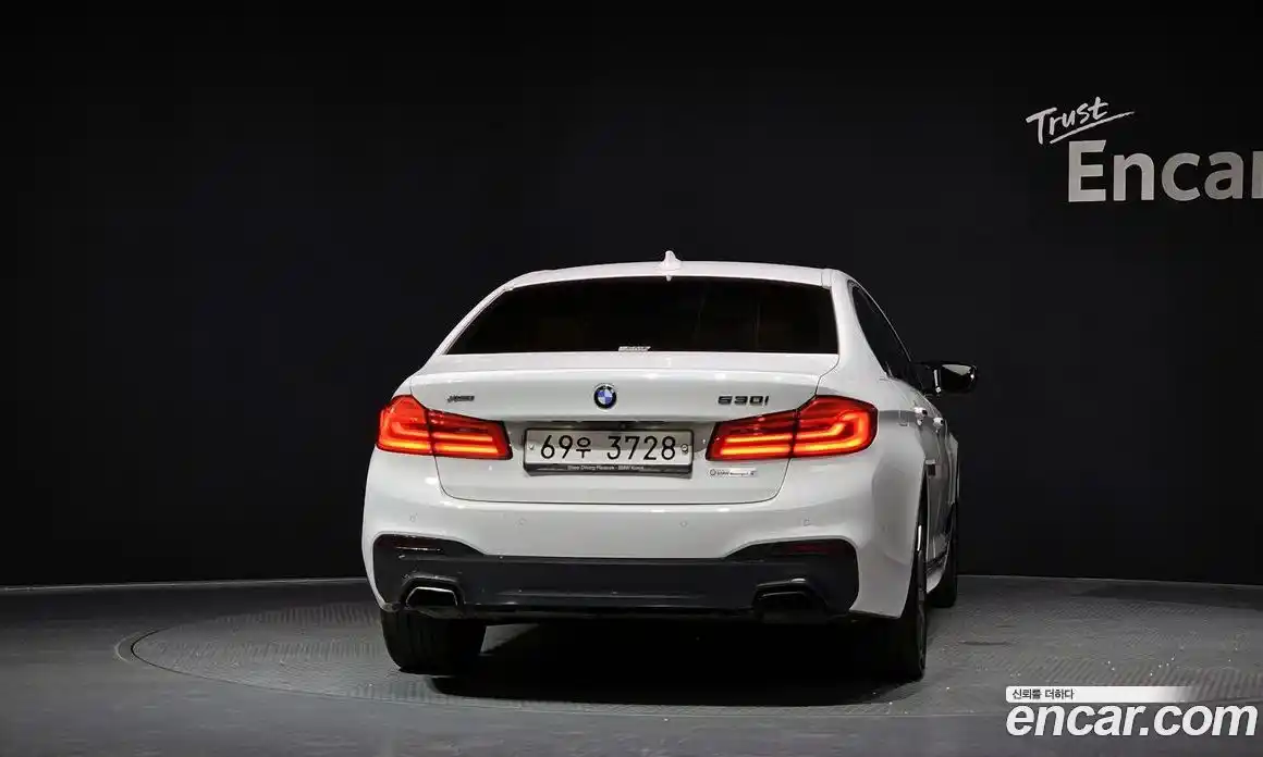 BMW 5 серия 2018 2.0 автомат (гидро), фото 4